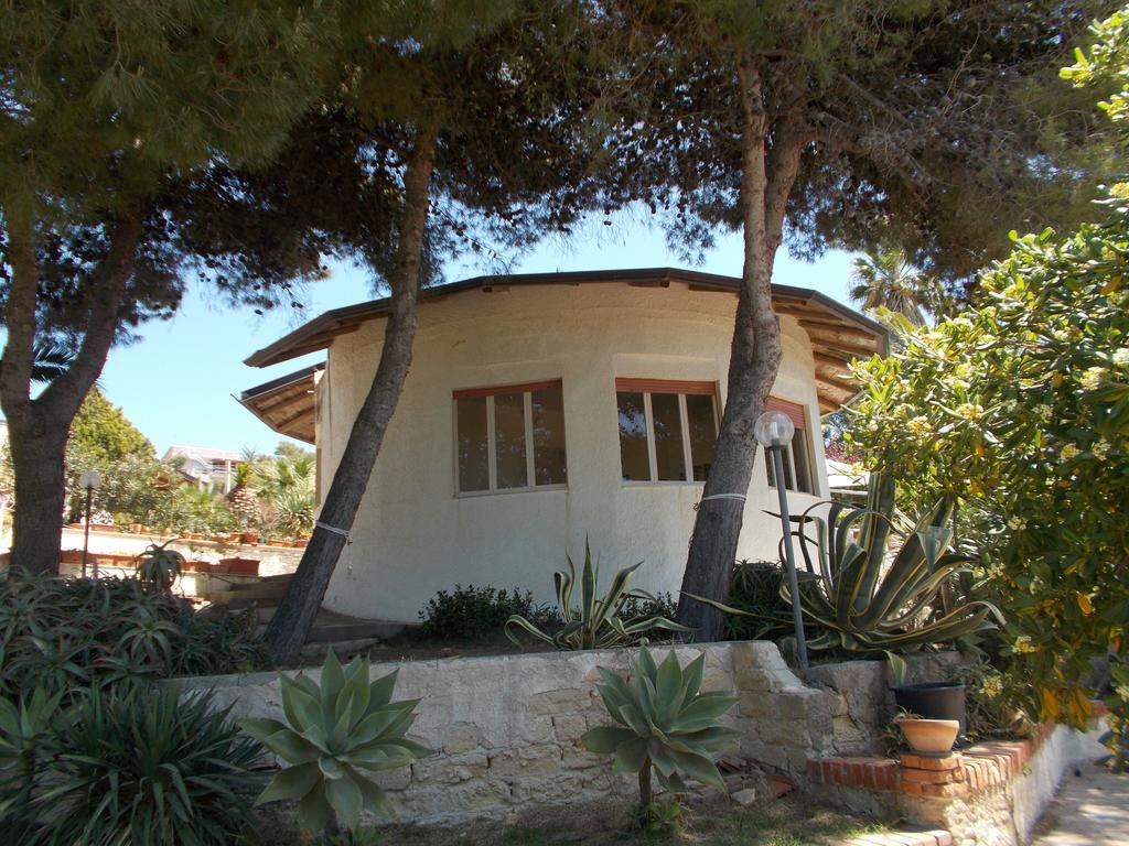 Holiday House Torre Di Manfria Vila Gela Exterior foto